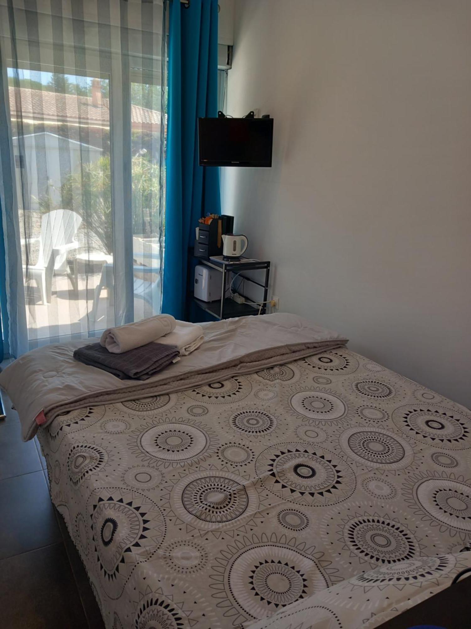 Les Lezards 2 Au Soleil Draguignan Bed & Breakfast Exterior photo